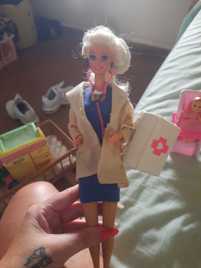 Barbie doctora