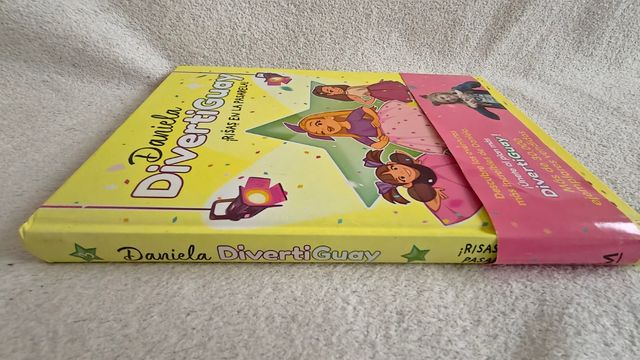 Libro-Daniela DivertiGuay