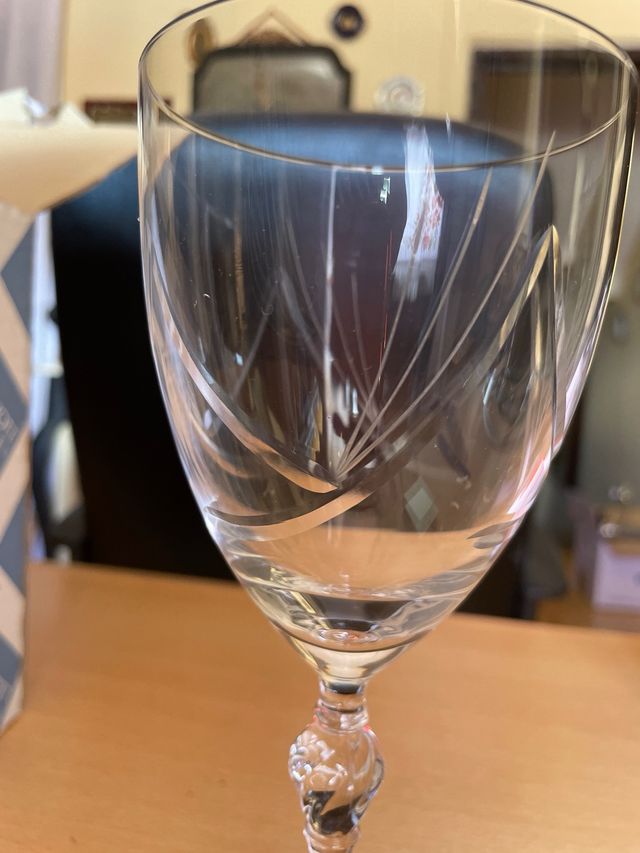 copas de agua de cristal, tallada a mano