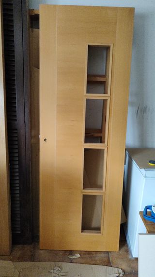 Puerta vidriera en madera de Haya