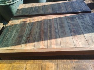 Mesa,bancos y taburetes