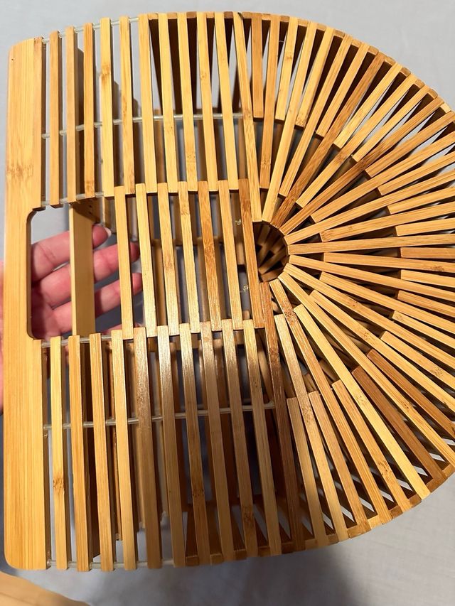 Lote 3 bolsos mimbre y ante