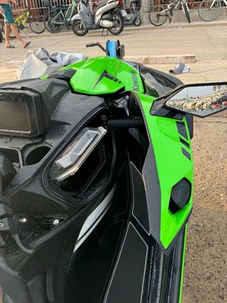 Moto de agua kawasaki ultra 310