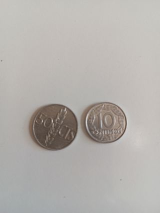Dos monedas antiguas
