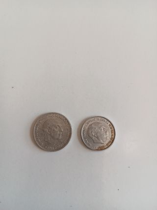 Dos monedas antiguas