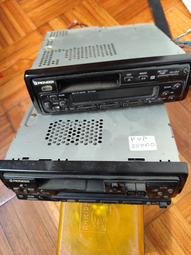 Cargador de 12 CDs de coche Pioneer