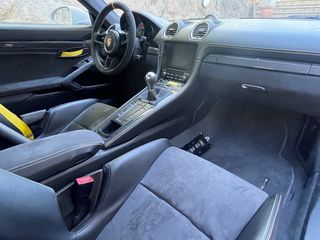 Porsche Cayman GT4-2 2020