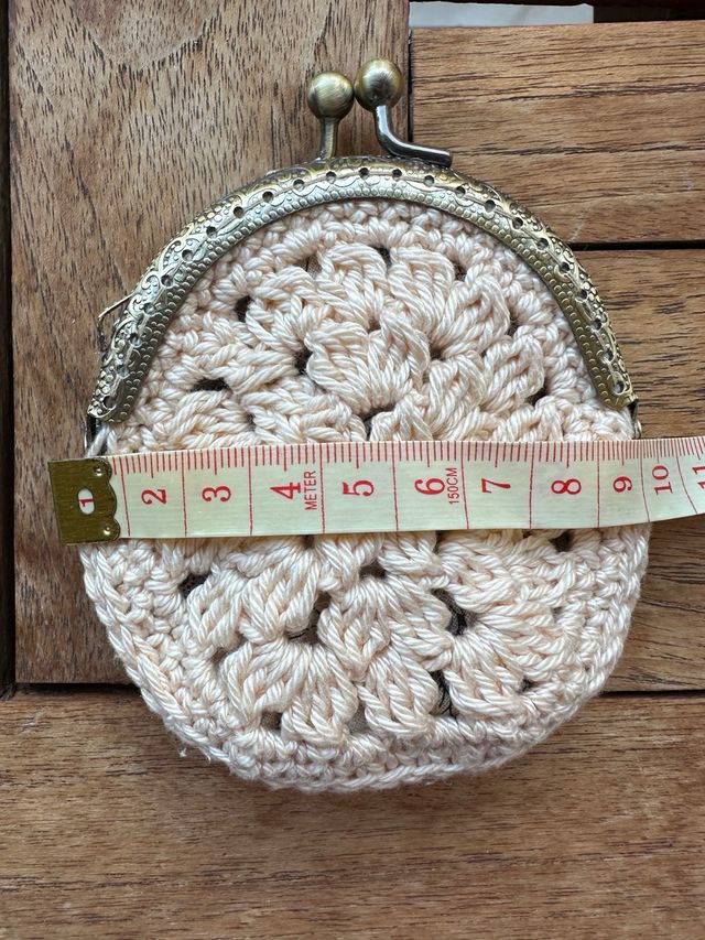 Borsellino all’uncinetto