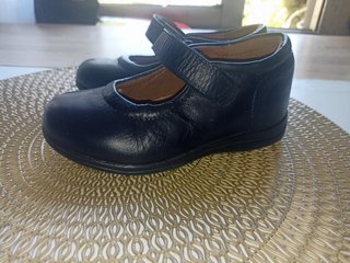 Zapatos de niña talla 27