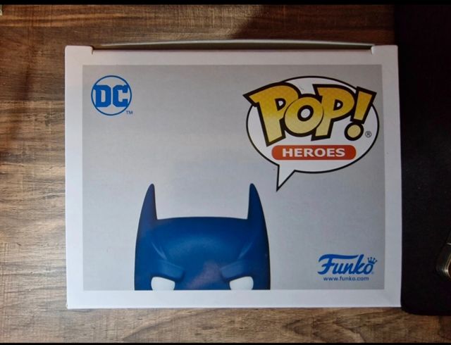 Funko Pop! Batman #493 • Dc Comics • One Million 