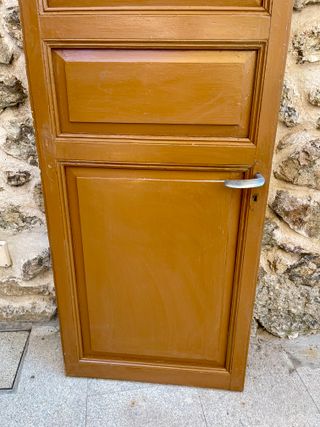 Puertas antigua de interior de cuarterones