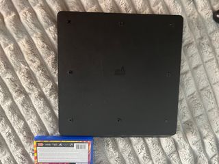 Ps4 con 2 mandos