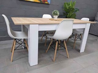 mesa extensible sola o con sillas