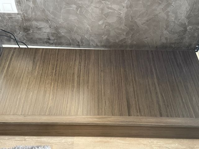 Conjunto de mesillas y cómoda