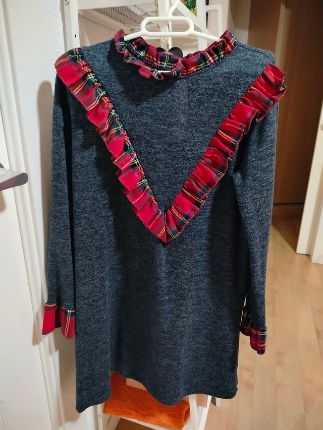 Vestido detalle volantes