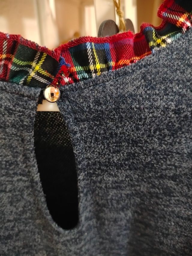 Vestido detalle volantes