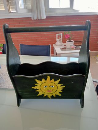 Revistero de madera 