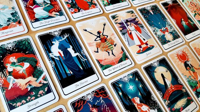 Tarot of the Divine - Yoshi Yoshitani