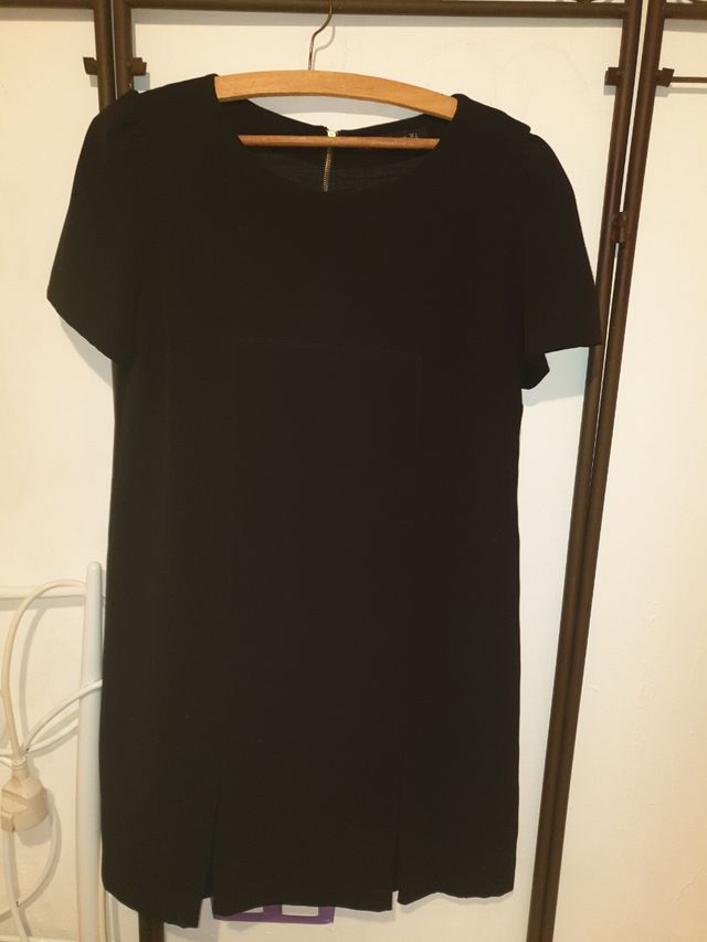 Vestido negro Zara L