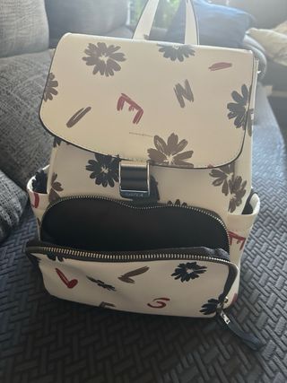 Mochila Parfois blanca con estampados