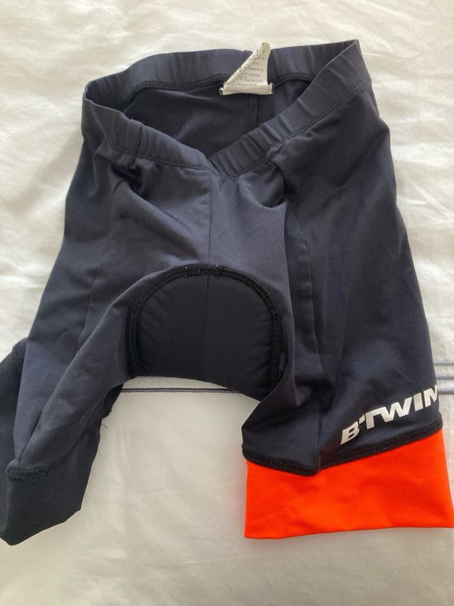 Conjunto ciclista 10 anos btwin