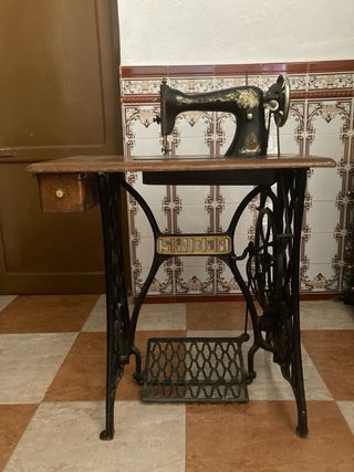 Máquina de coser singer