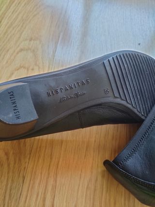Zapatos de salón Hispanitas