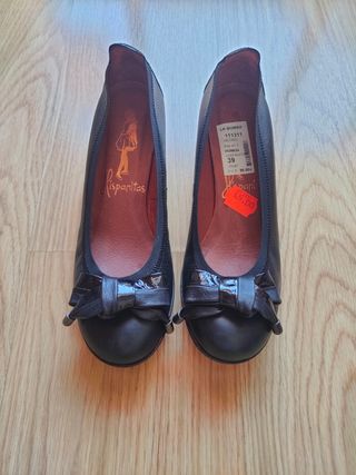 Zapatos de salón Hispanitas