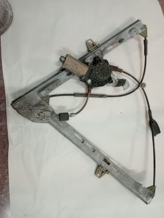 Elevalunas Delantero Derecho Peugeot 206
