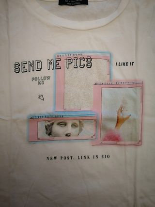 Camiseta corta y ancha Bershka 