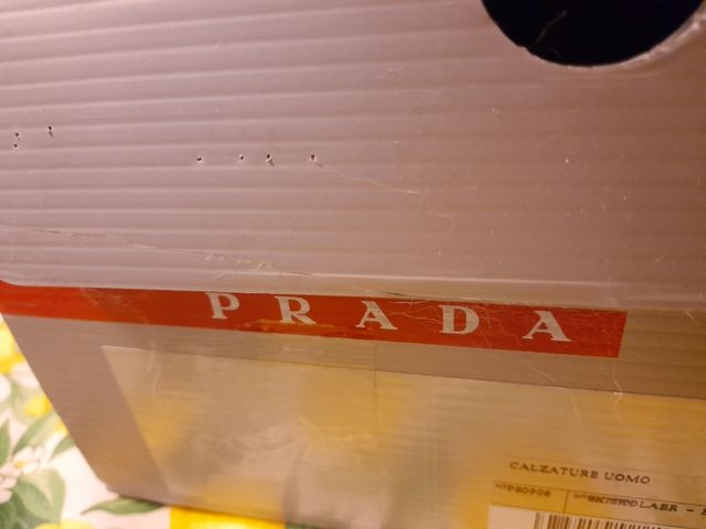 Scatola calzature uomo Prada