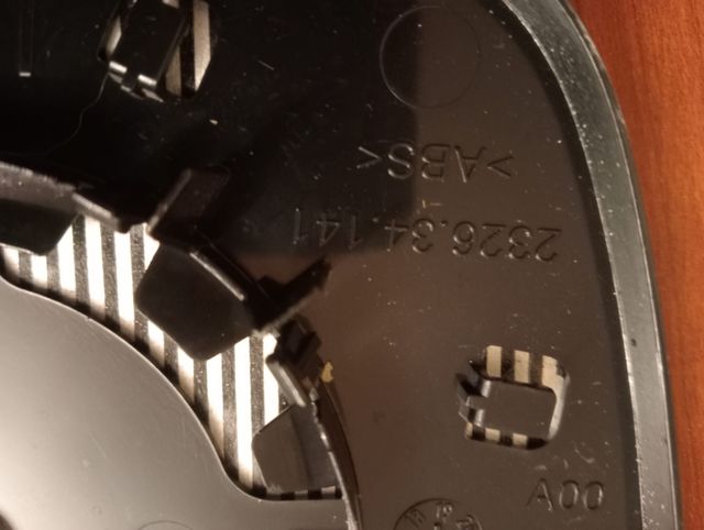 Cristal y Carcasa espejo izquierdo Duster 2021