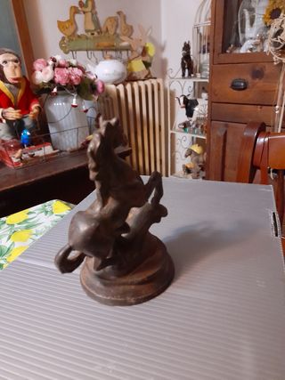 Scultura cavallo bronzo antico