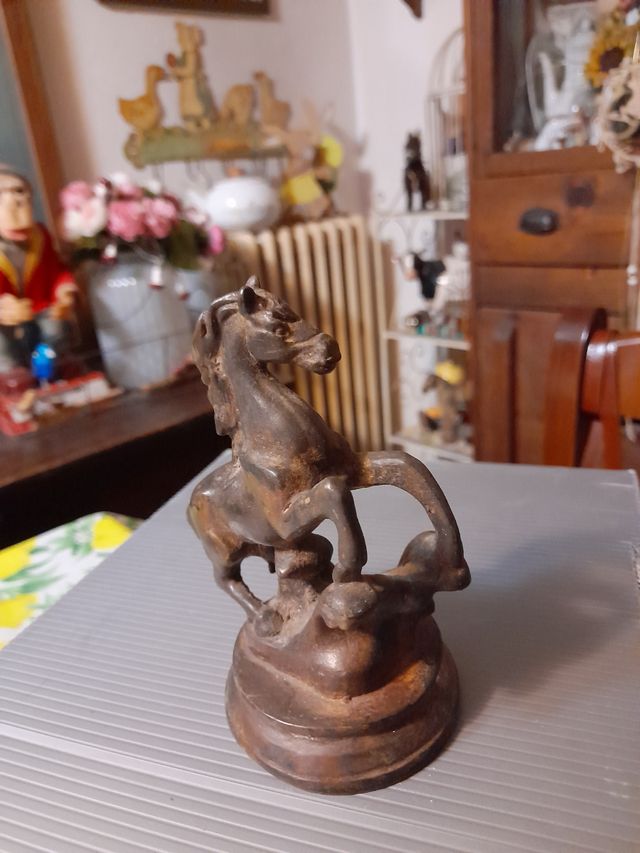 Scultura cavallo bronzo antico