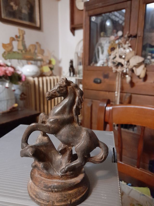 Scultura cavallo bronzo antico