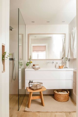Reforma de Baños y Pintura de Fachadas