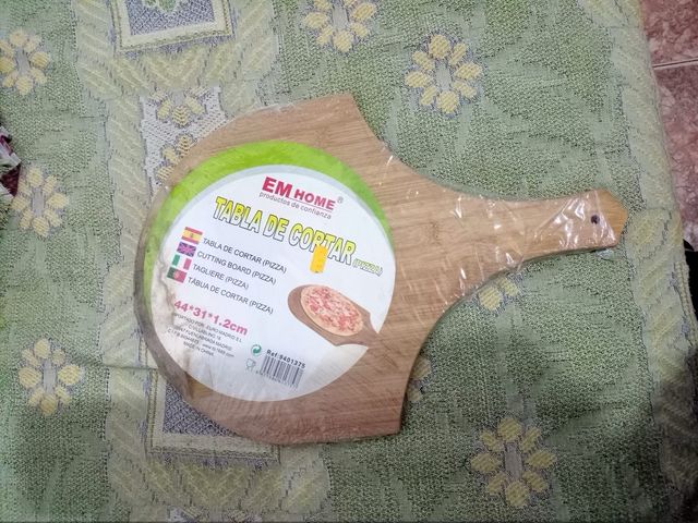 Tabla para cortar de madera nueva