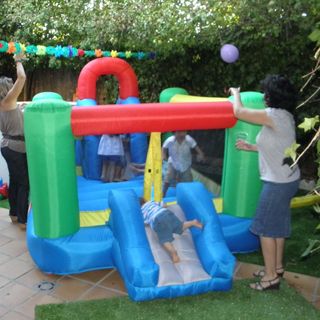 CASTILLO HINCHABLE INFANTIL