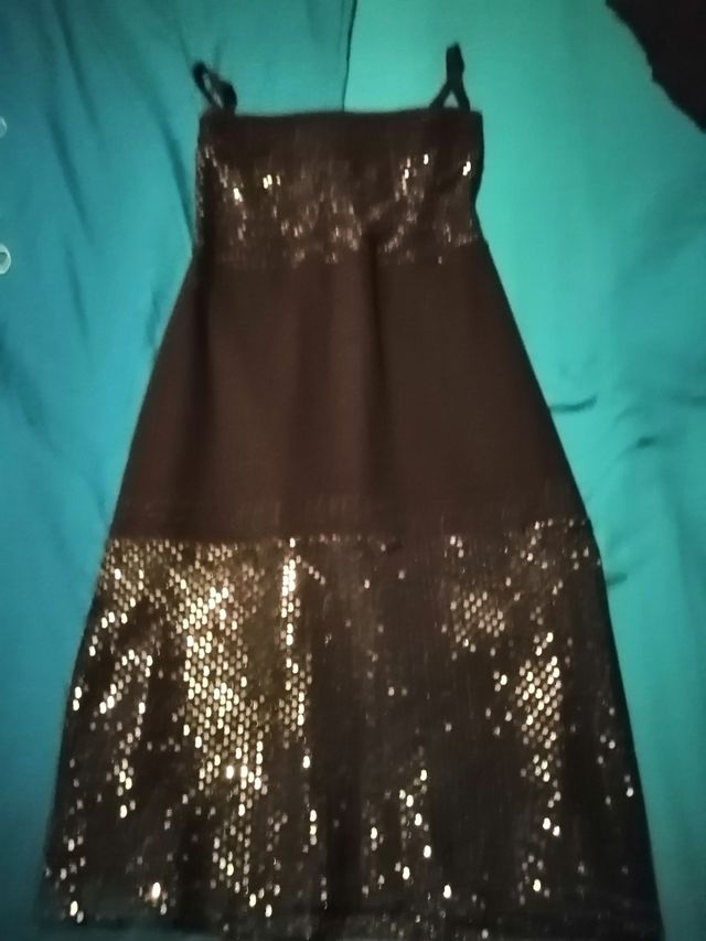 VESTITO CON TRASPARENZE E PAIETTES