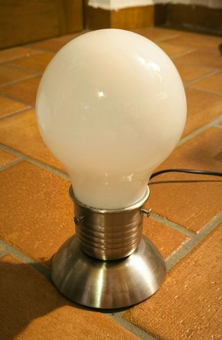 Lampada da tavolo
