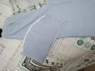 Conjunto pantalón y palabra de honor