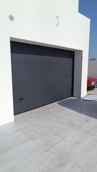 OFERTA PUERTA DE GARAJE NUEVA