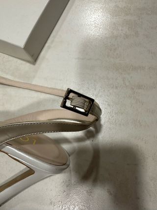 Novia pedrería blanco roto