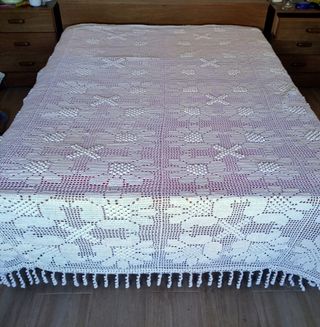 Colcha em crochê feita á mão