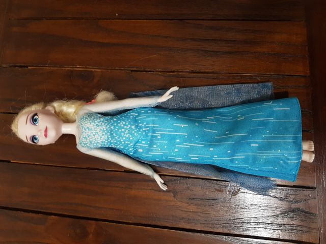 Muñeca de frozen, Elsa. Regalo.