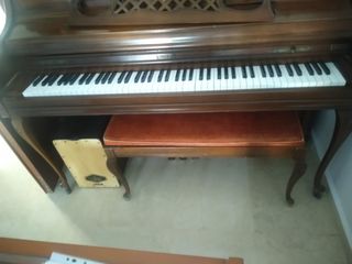 Piano de pared