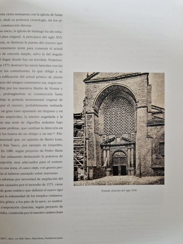 La Puerta del Ángel de la Catedral de Santiago de