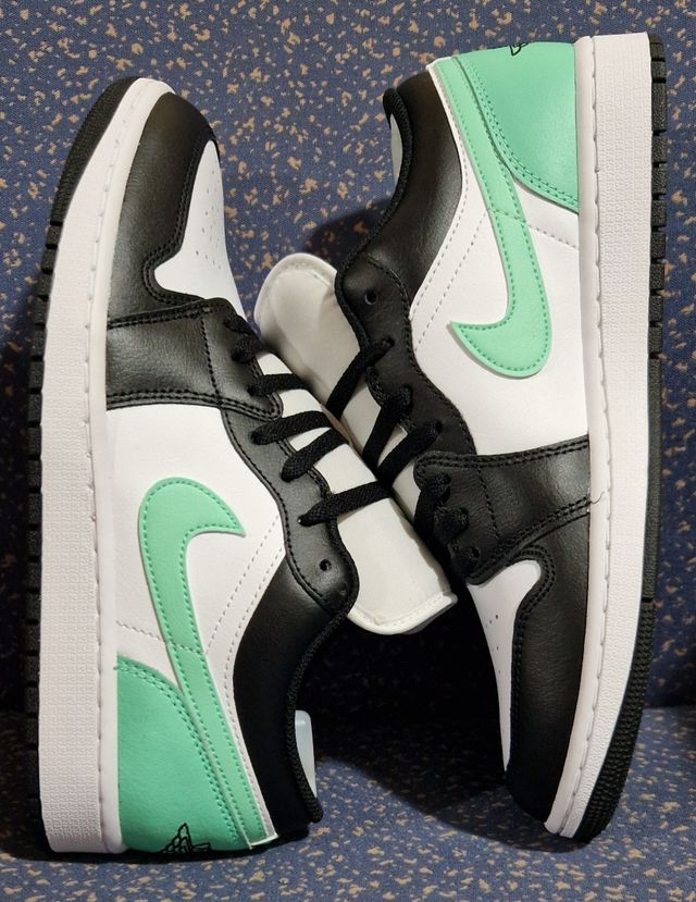 Zapatilla Nike Air Jordan 1 Retro Low Aguamarina.