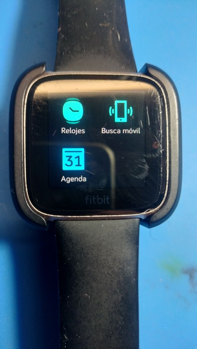 Fitbit Versa smartwatch