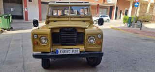 Land Rover Defender 88 1976